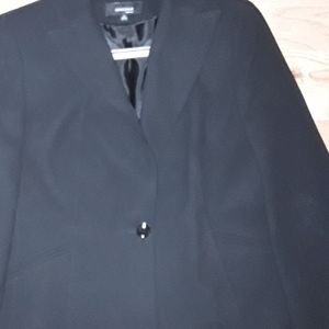 Joneswear Black Jacket